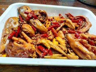 新式熱鹵技術培訓班多少錢？飄味緣培訓學?？孔V嗎？【全面解析】