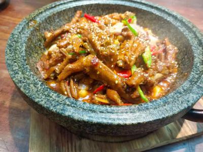 無骨鴨掌技術培訓哪家好？飄味緣餐飲小吃培訓學校深度解析