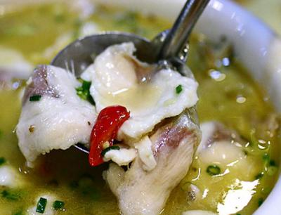 酸菜魚技術培訓班在哪里？飄味緣小吃培訓學校專業培訓解析