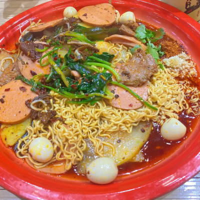 麻辣燙技術(shù)培訓(xùn)哪家好一點(diǎn)？飄味緣餐飲培訓(xùn)學(xué)校技術(shù)配方無(wú)保留